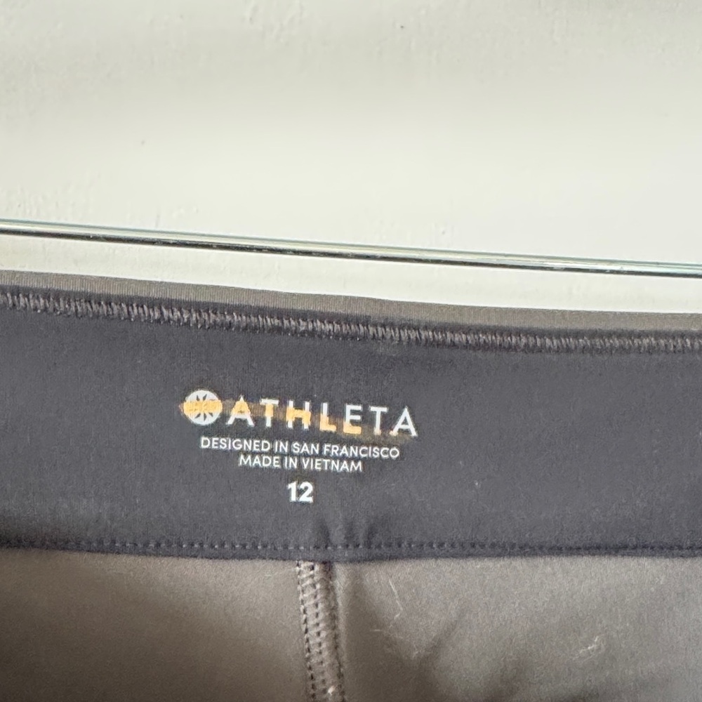 ATHLETA STELLAR - image 2